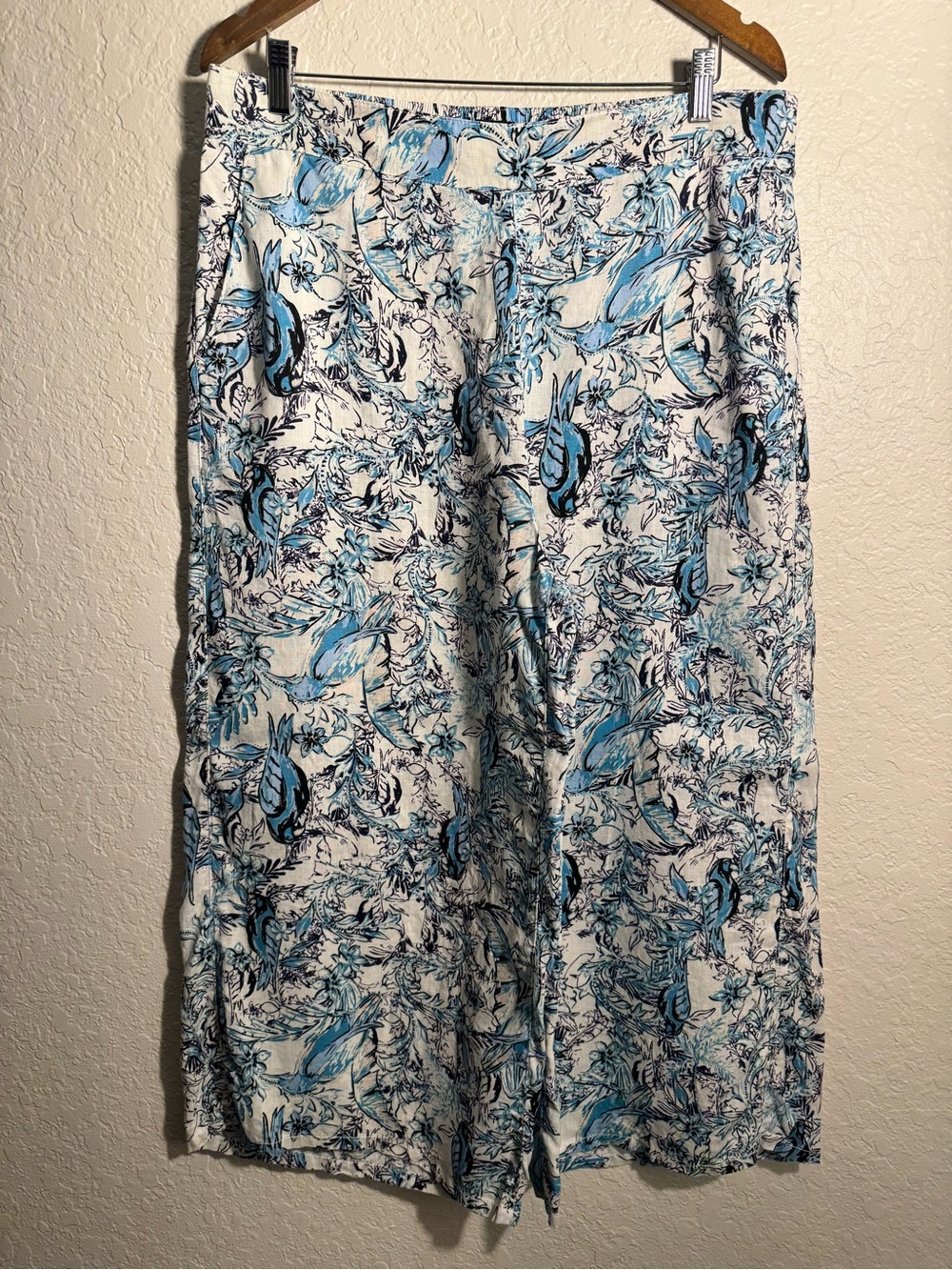 Tahari Linen White and Blue Bird and Floral Wide-Leg Pants - Picture 1 of 9